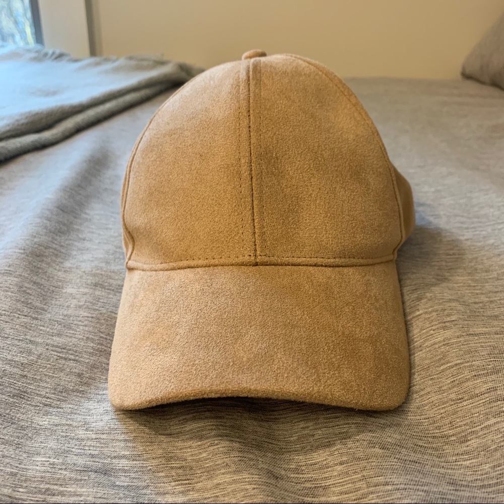 Tan Suede Fashion Cap 🧢